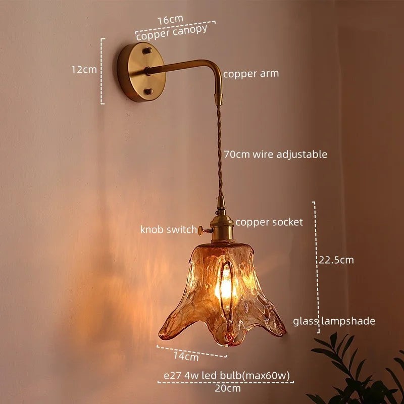 Applique murale Dimoree moderne en verre ambre et cuivre avec bras réglable et ampoule LED pour salon ou salle de bain