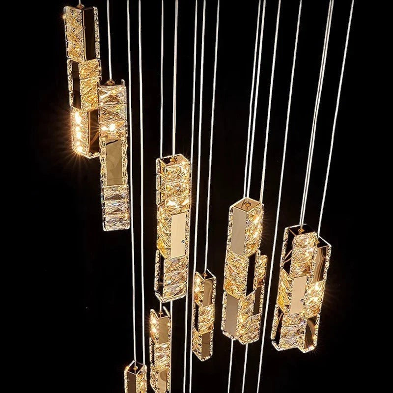 Lustre suspendu Dimoree en spirale avec diffuseurs rectangulaires en verre texturé et finition dorée luxueuse