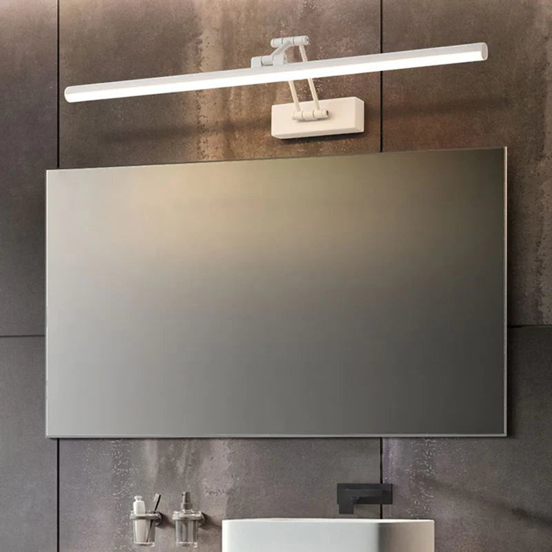 Applique murale linéaire Dimoree blanche réglable au-dessus d'un miroir de salle de bain avec éclairage LED moderne