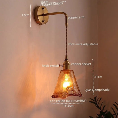 Applique murale Dimoree en cuivre avec abat-jour en verre ambre et interrupteur rotatif, style moderne et chaleureux