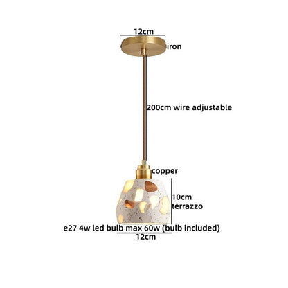 Suspension lumineuse Dimoree style Wabi Sabi avec abat-jour en terrazzo et détails en métal doré, câble ajustable.