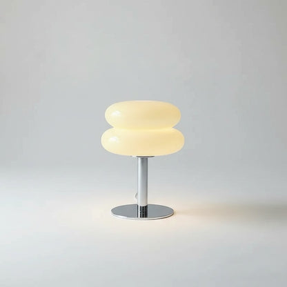 Lampe de table Dimoree en verre soufflé crème avec base en métal chromé au design organique et rétro-chic