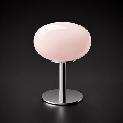 Lampe de table Dimoree en verre soufflé rose pâle avec pied en métal chromé au design organique rétro-chic.