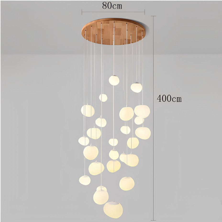 Lustre suspendu Dimoree moderne avec base en bois et multiples globes lumineux en verre pour salon ou escalier