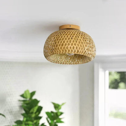Plafonnier Dimoree en bambou tissé naturel au design rétro pour un éclairage chaleureux et décoratif au plafond
