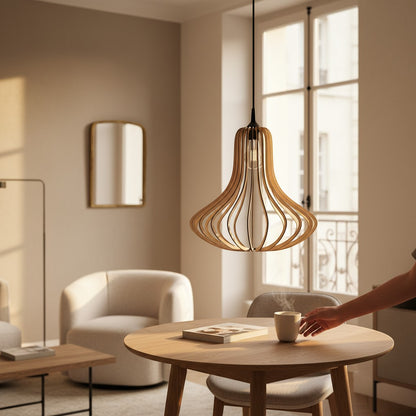 Suspension scandinave Dimoree en bois clair, design épuré, idéale pour salon.