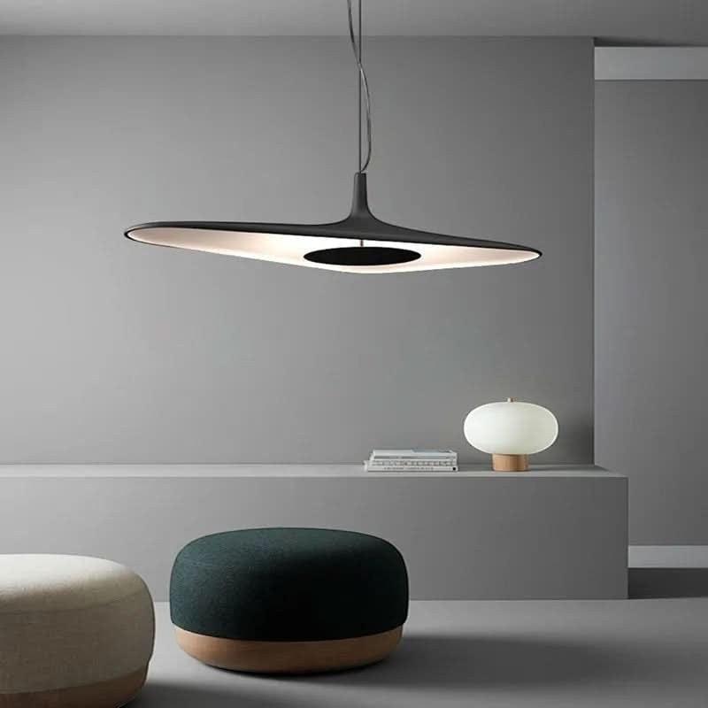 Suspension Dimoree minimaliste noire en forme de disque organique pour un éclairage moderne de salle à manger