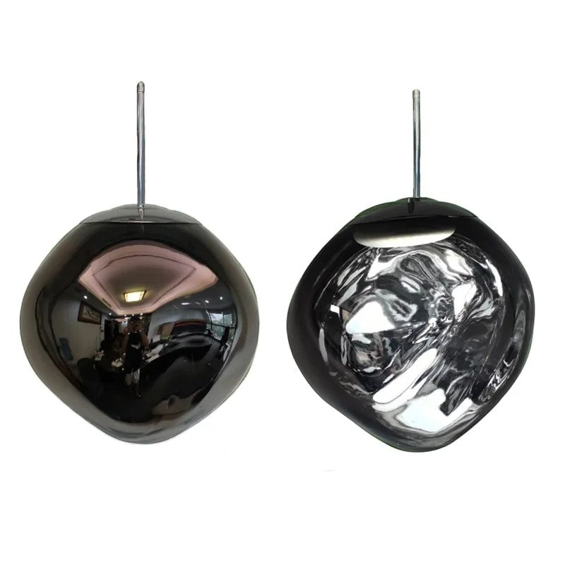 Suspension lumineuse Dimoree en verre soufflé organique avec finition miroir fumée pour un design moderne et élégant.