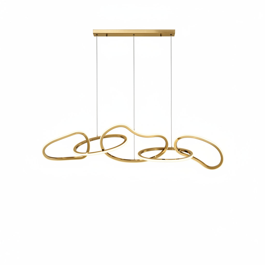 Suspension lumineuse Dimoree moderne dorée avec anneaux entrelacés au-dessus d'une table de salle à manger
