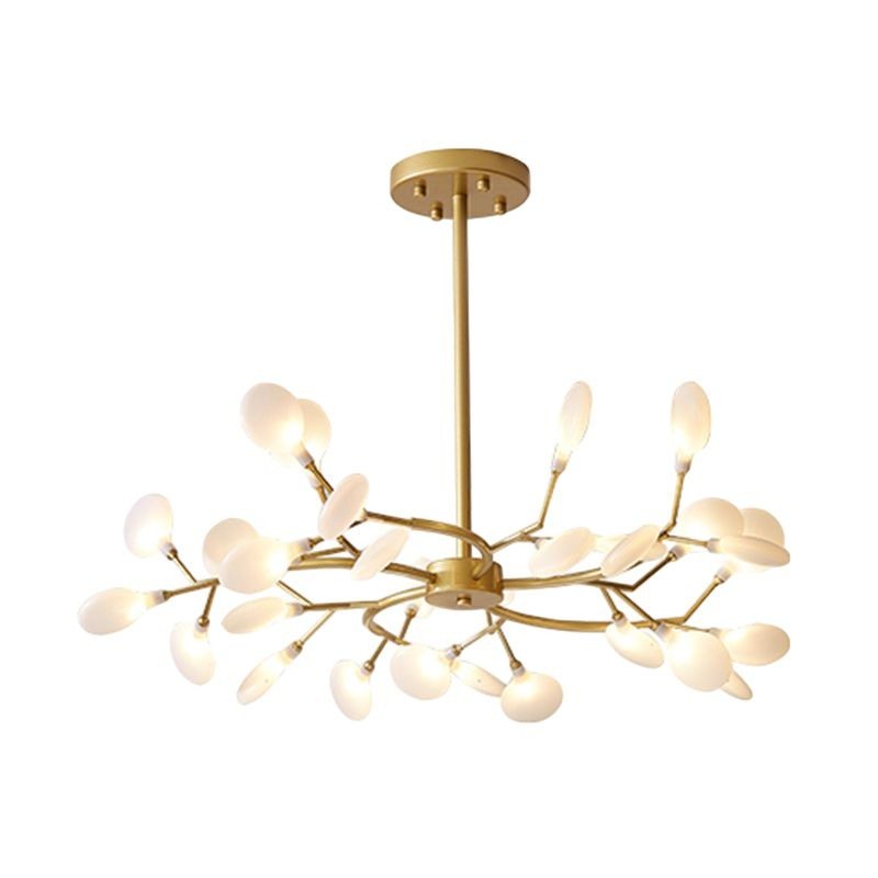 Suspension nordique élégante Dimoree dorée en métal avec branches et diffuseurs en verre pour salon
