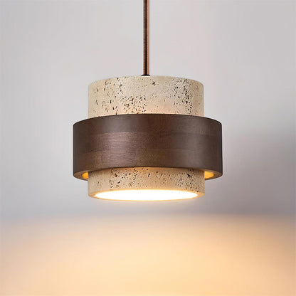 Suspension Dimoree en travertin beige et bois de noyer sombre, design cylindrique contemporain pour éclairage doux