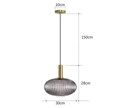Suspension Dimoree moderne en verre fumé nervuré avec structure en métal doré brossé pour un éclairage élégant.