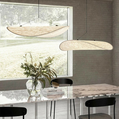 Suspension design et aérienne au style Wabi-Sabi